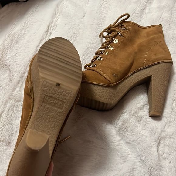 Michael Kors suede booties 9 - Picture 3 of 9